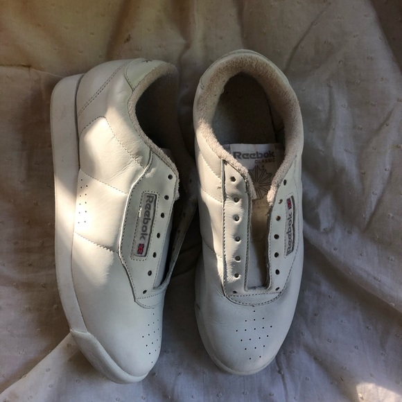 White Reebok Classics - Picture 2 of 4